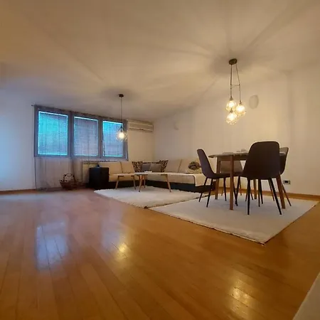 Appartement Apartman Grey *